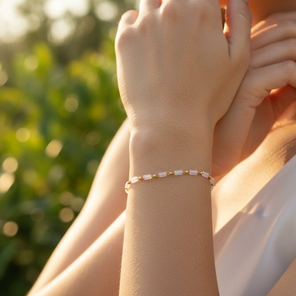 "Elegant & Trendy Bracelet, A Perfect Gift for Women, Thoughtful, EVCH1344